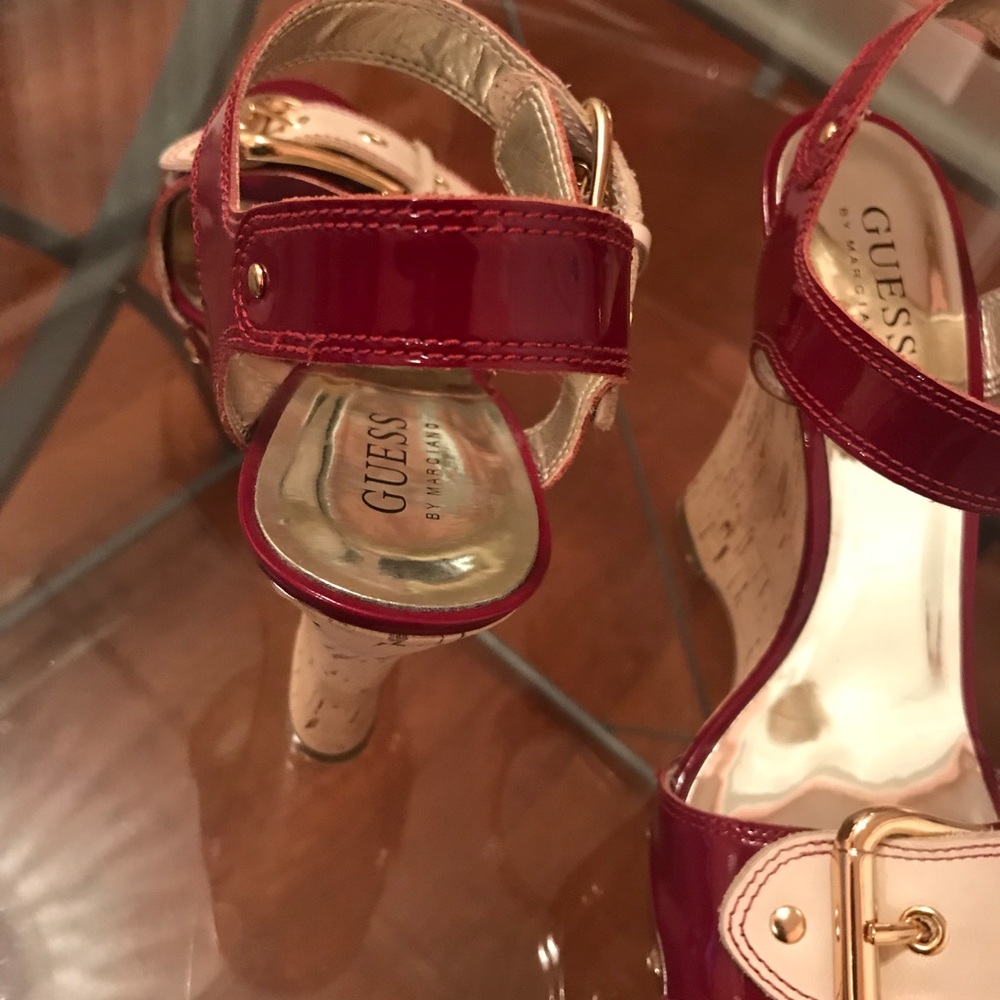 Guess wine red heel wedges